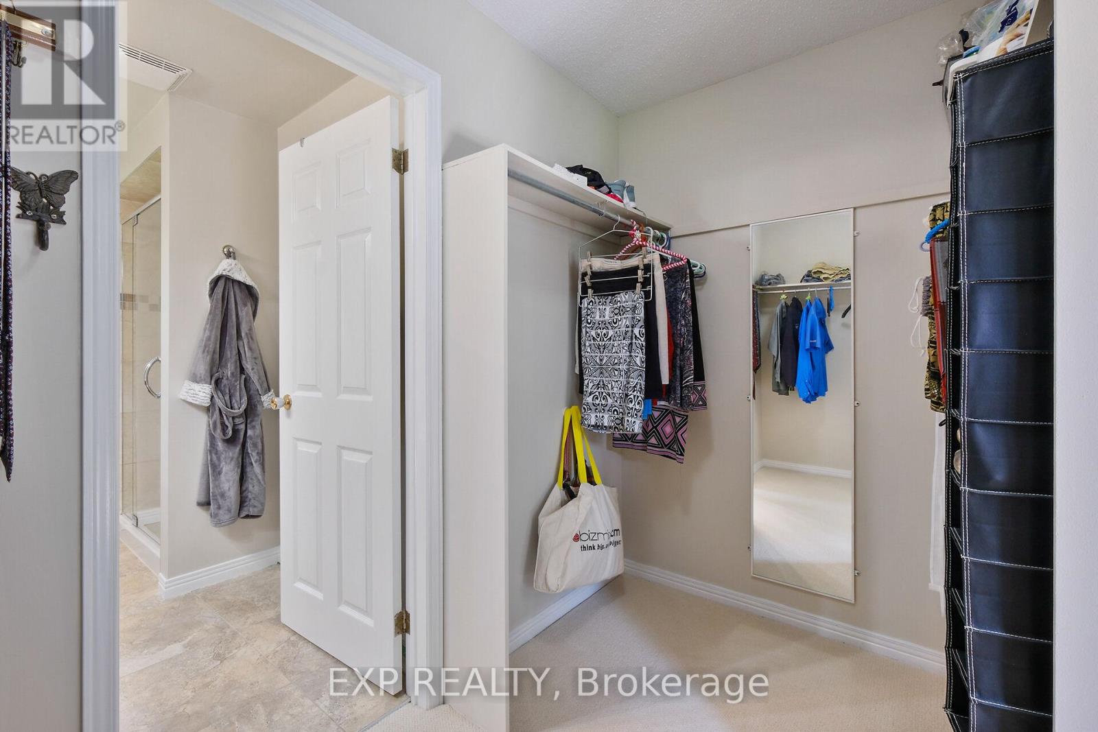 1376 Macdonald Road
