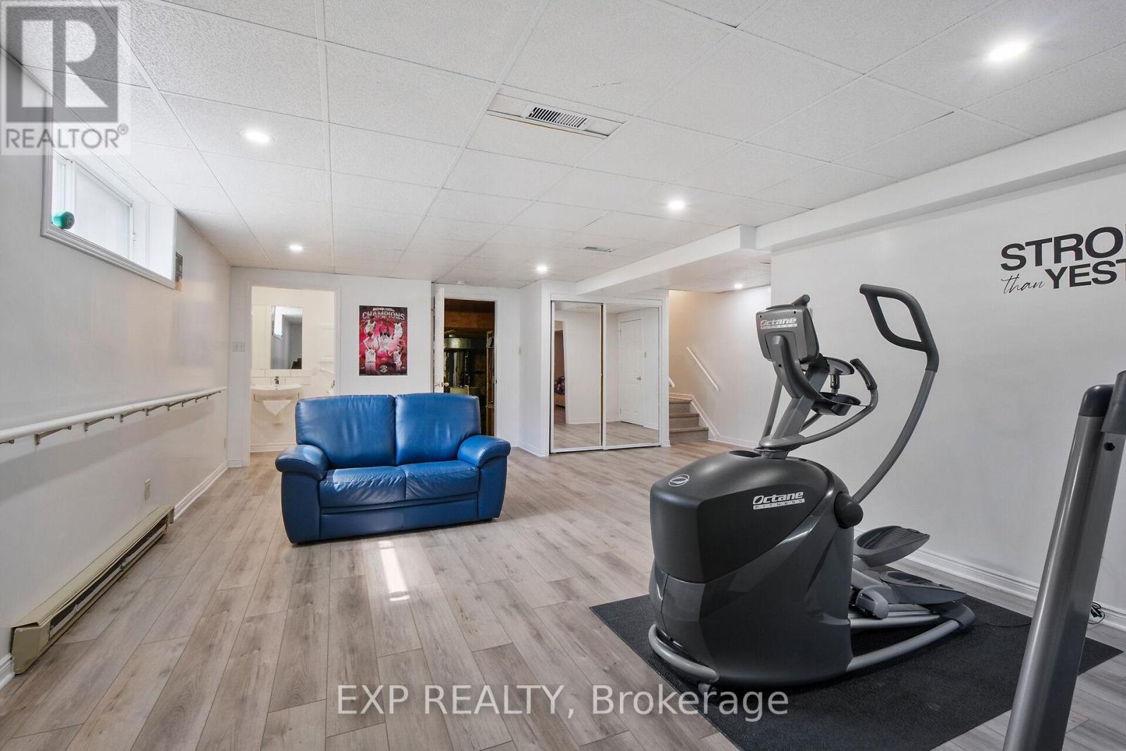 1376 Macdonald Road