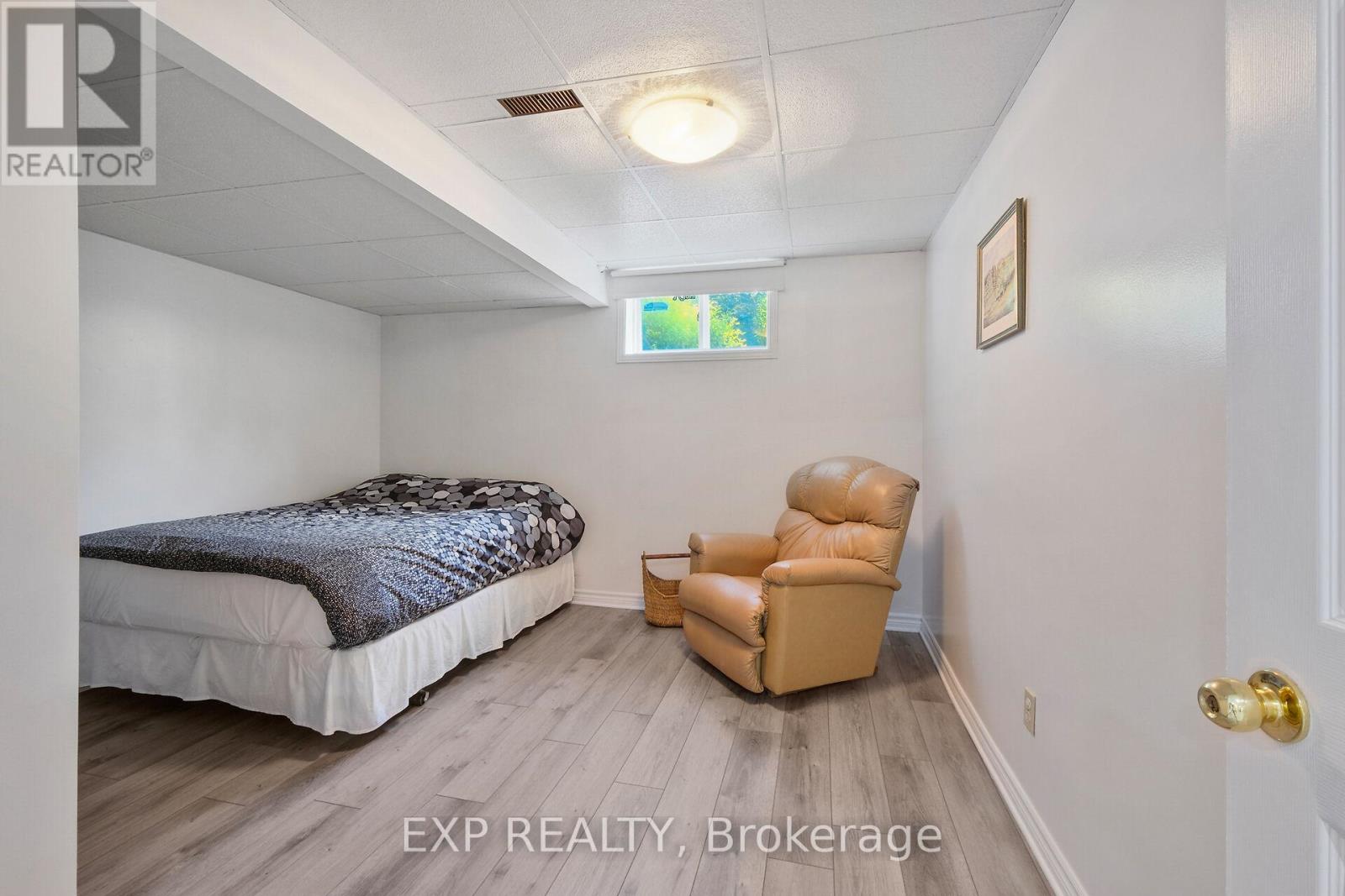 1376 Macdonald Road