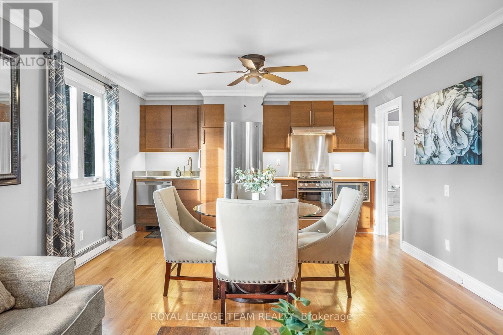 37 Promenade Avenue