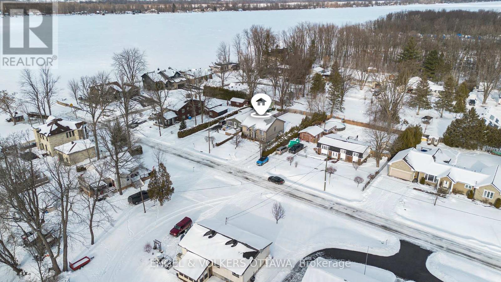 1095 Morin Road