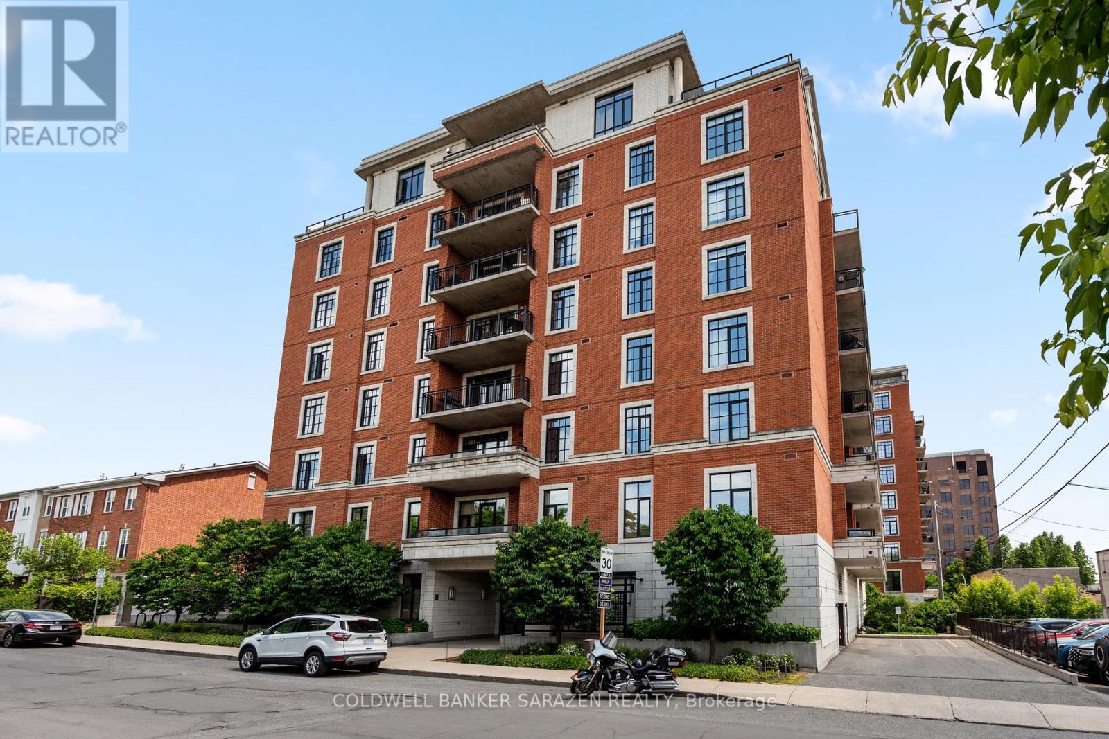 504 - 327 Breezehill Avenue S
