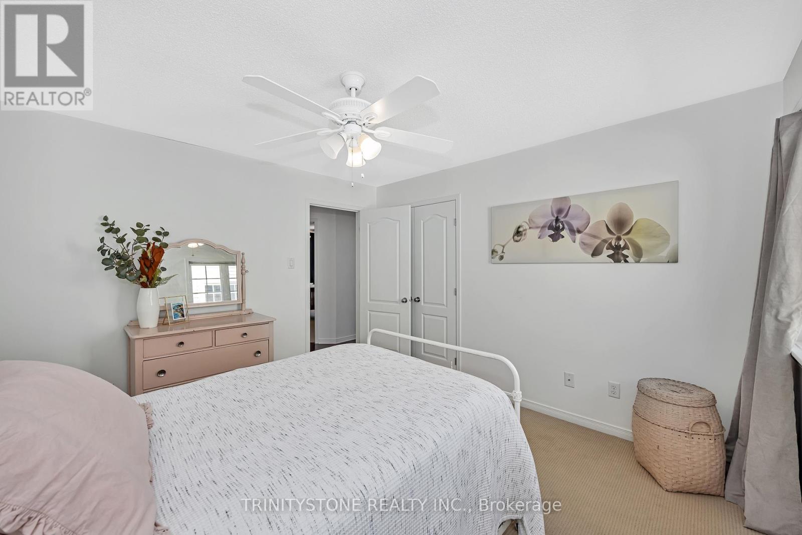 518 Dalewood Crescent