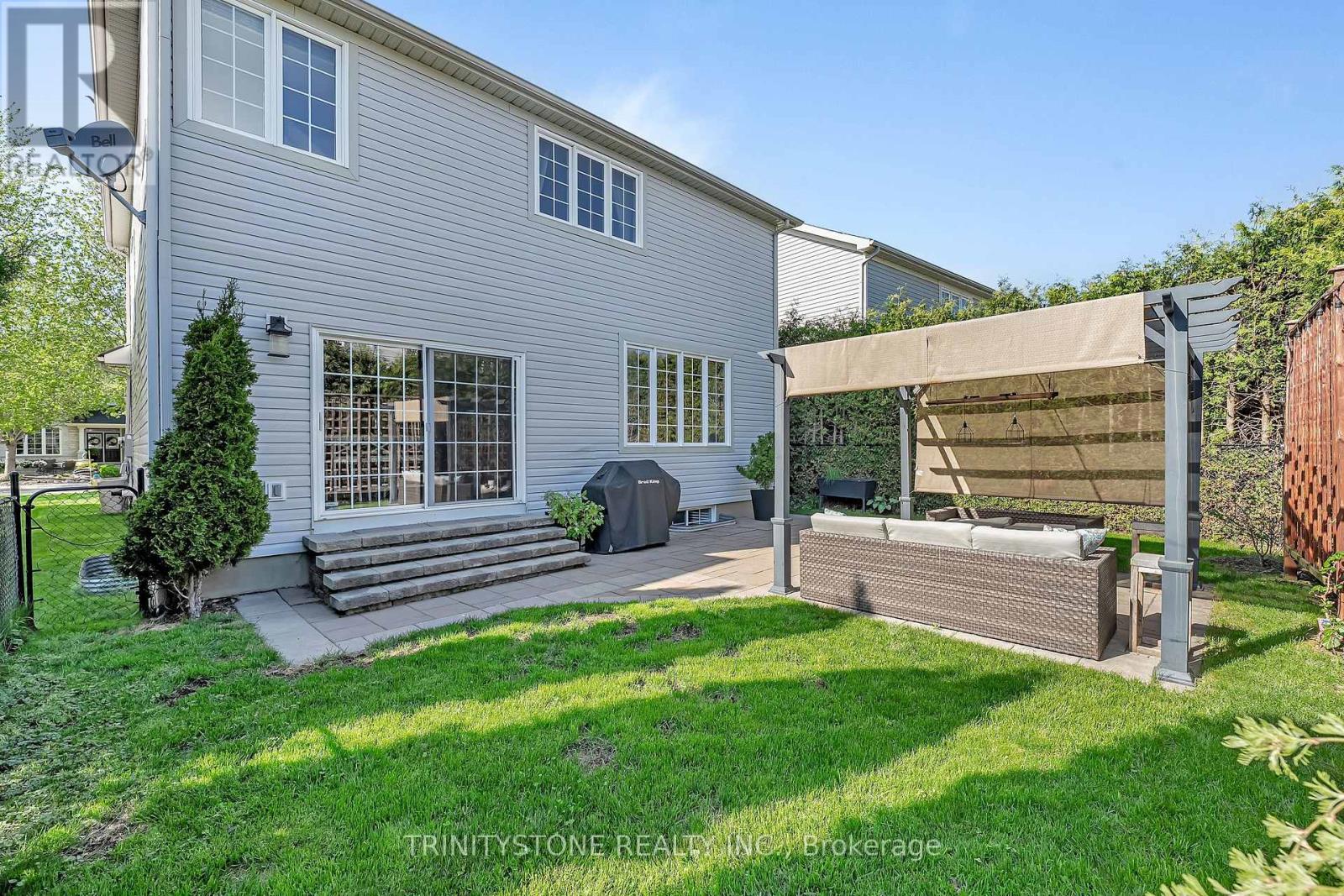 518 Dalewood Crescent