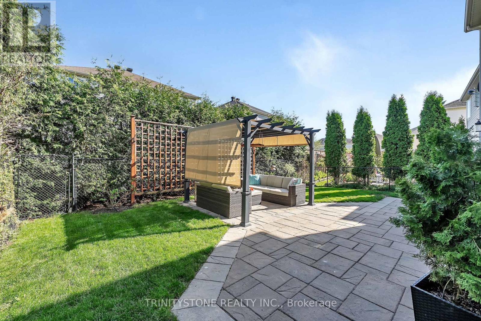 518 Dalewood Crescent