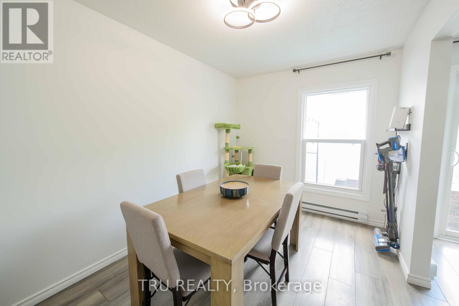 152 - 825 Cahill Drive W