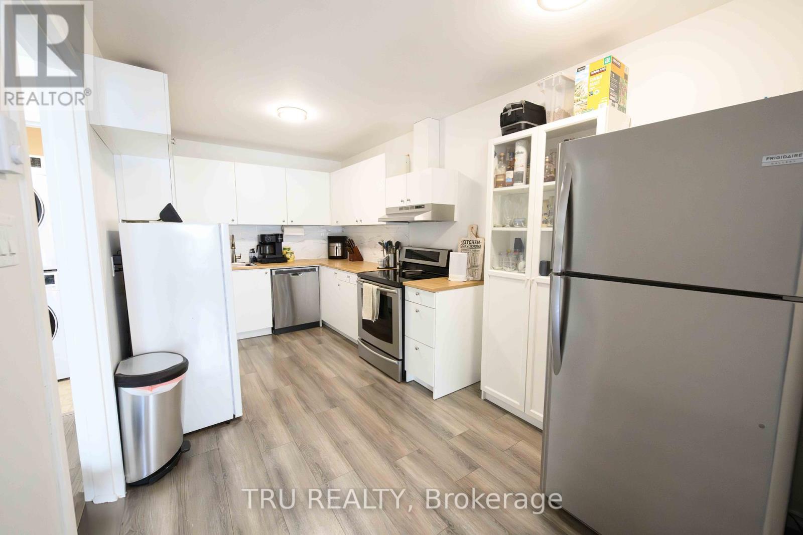 152 - 825 Cahill Drive W