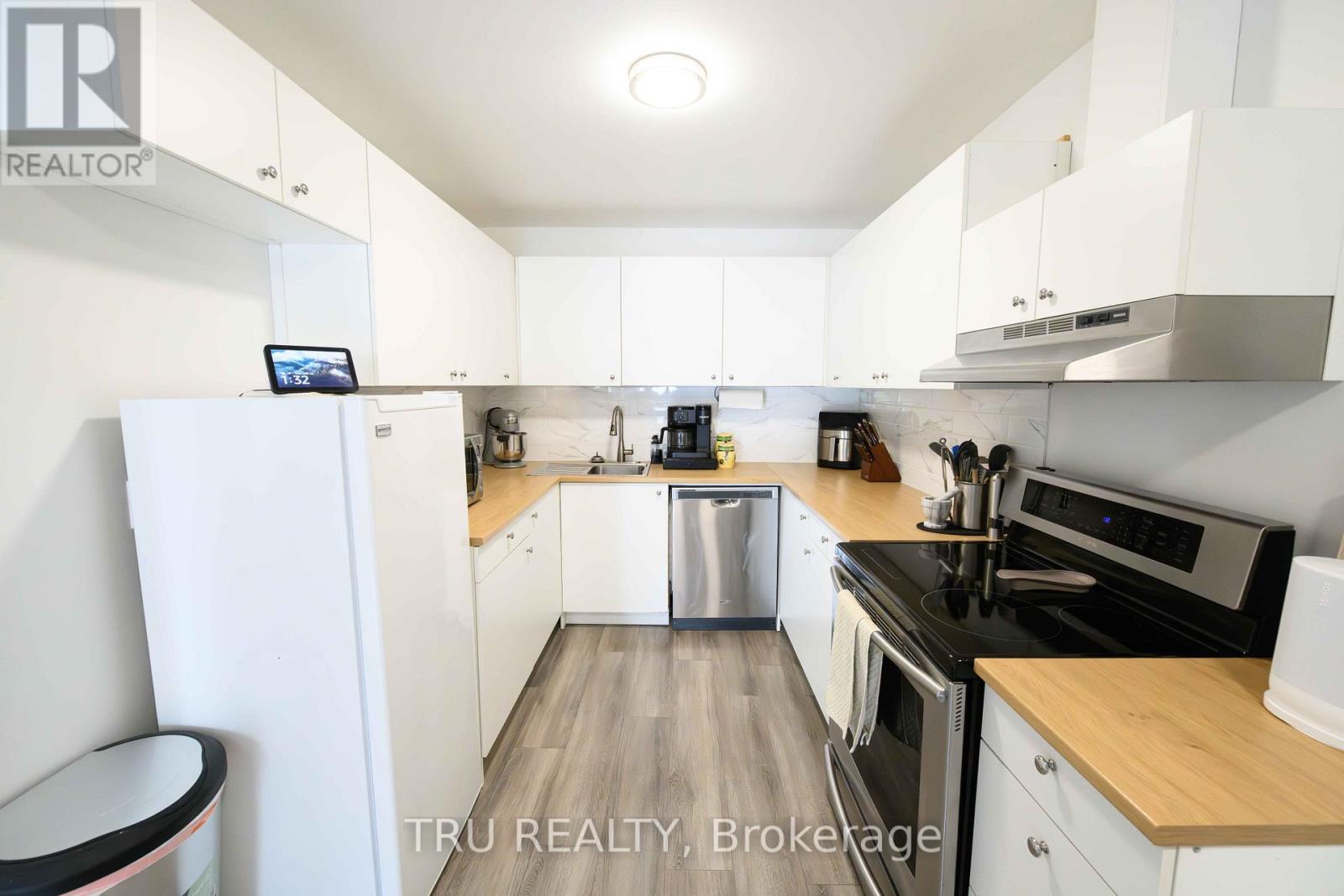 152 - 825 Cahill Drive W