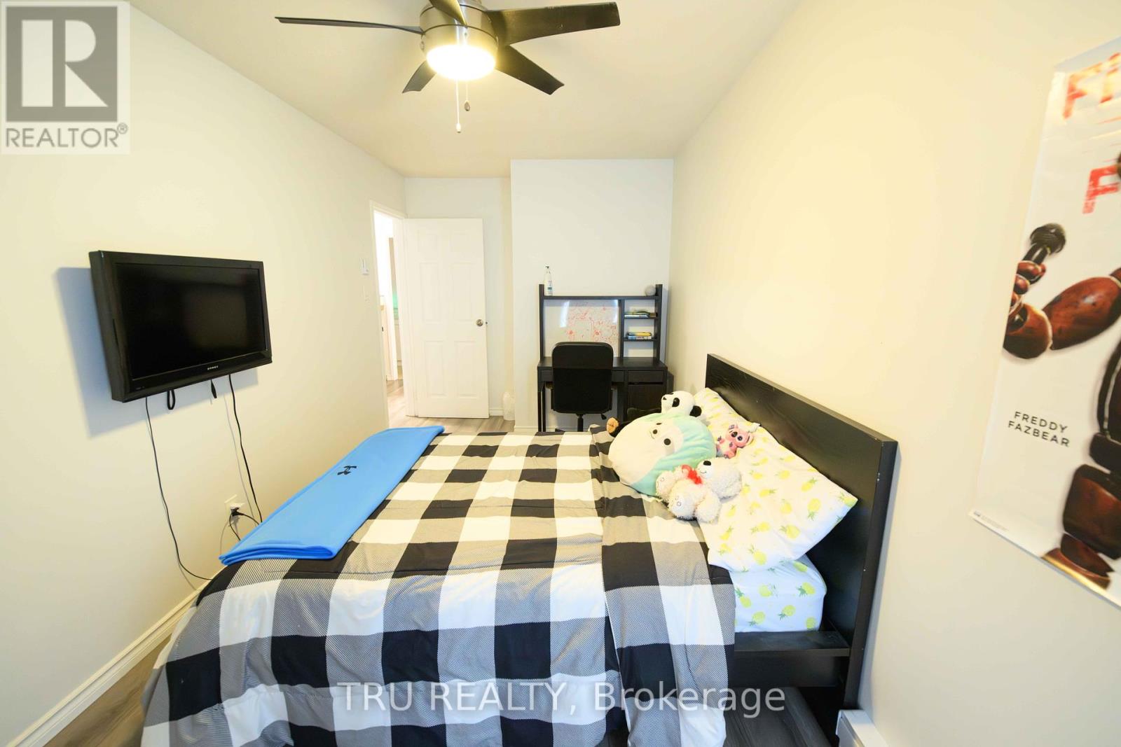 152 - 825 Cahill Drive W