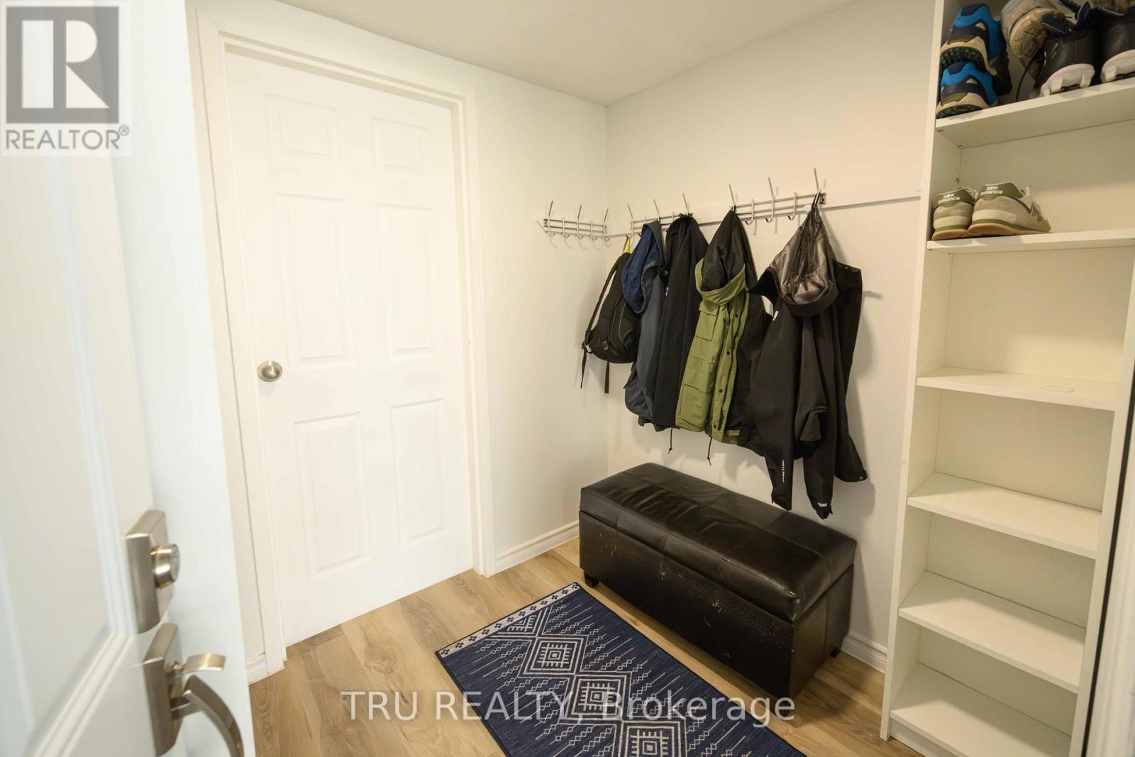 152 - 825 Cahill Drive W