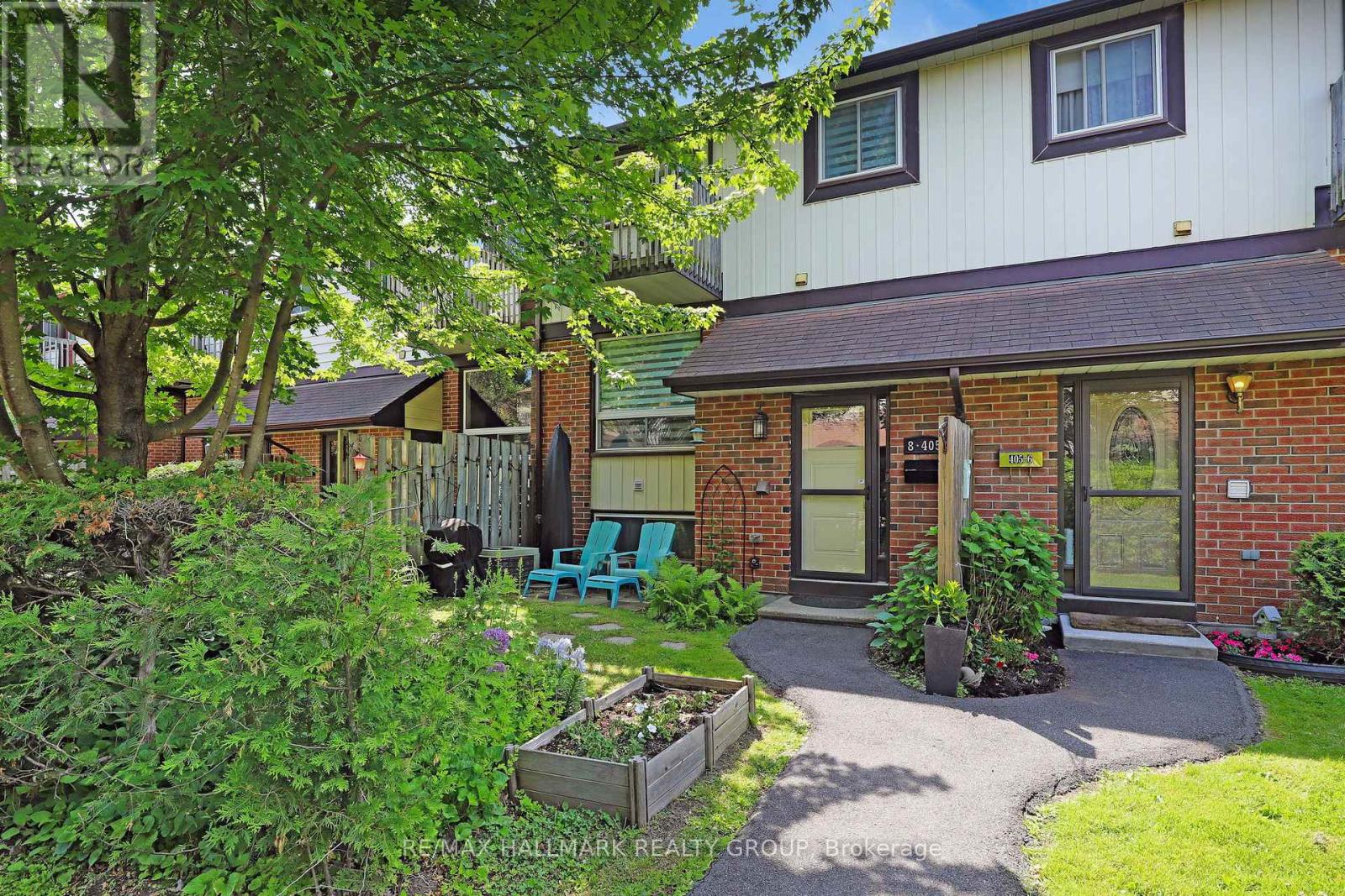 8 - 405 Montfort Street