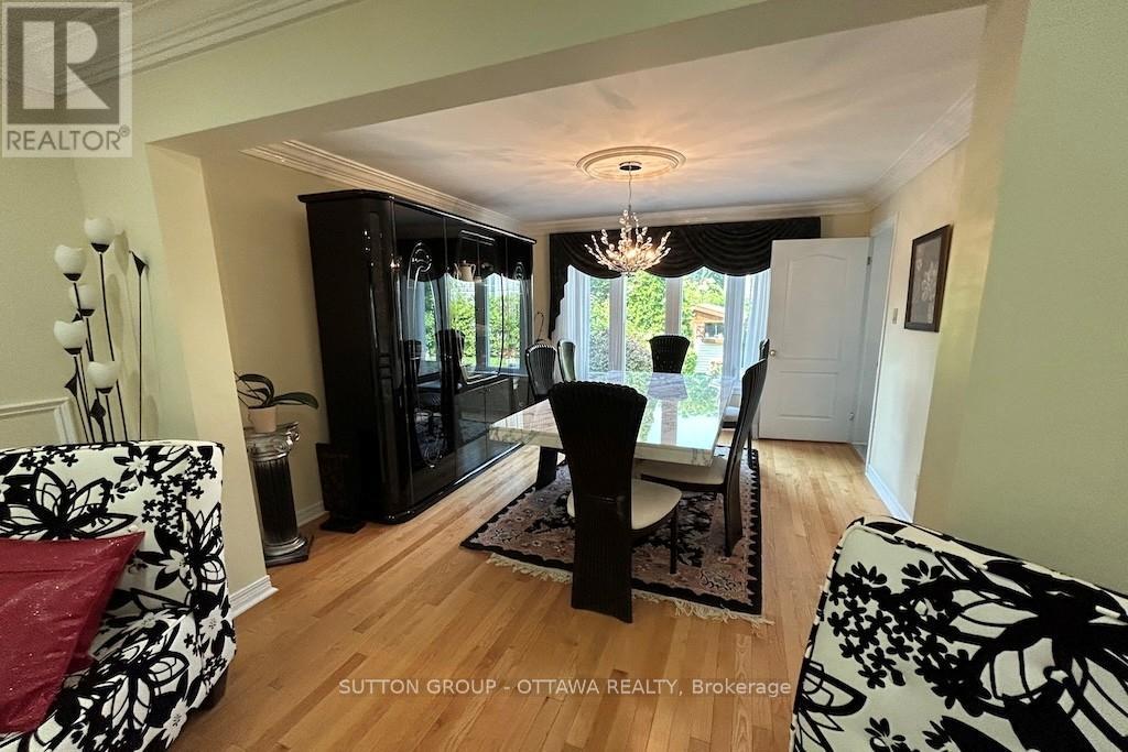 32 Cellini Court W