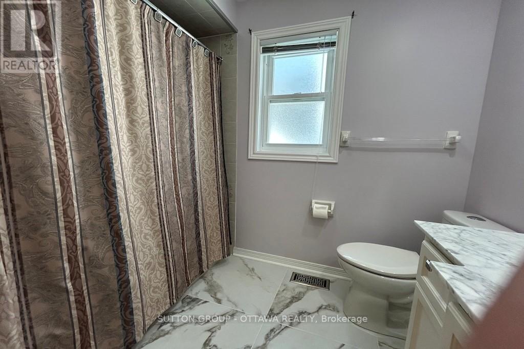 32 Cellini Court W