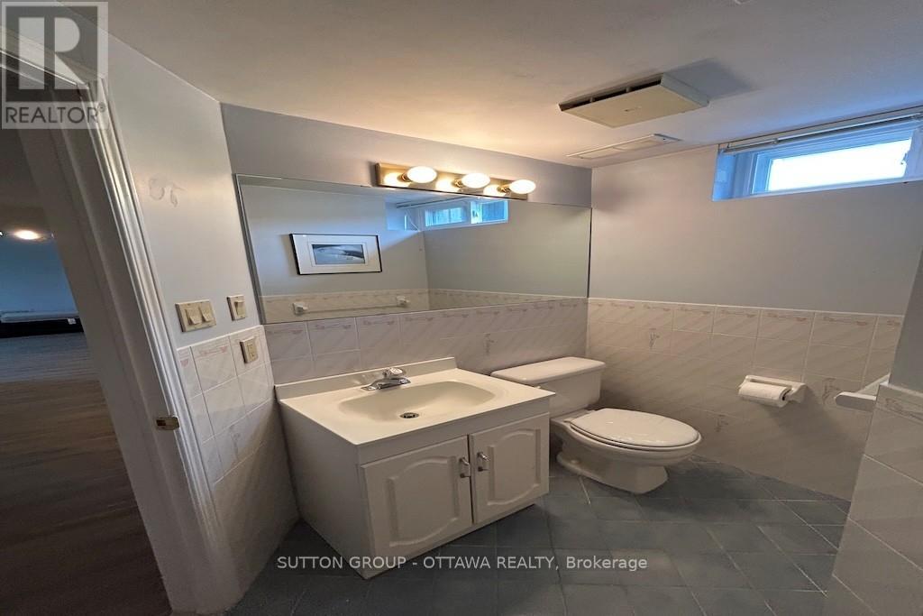 32 Cellini Court W