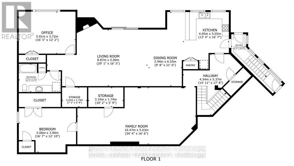 5591 Manotick Main Street