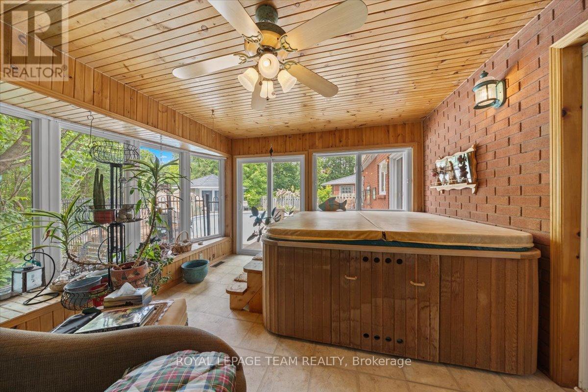 17 Stonehedge Parkway