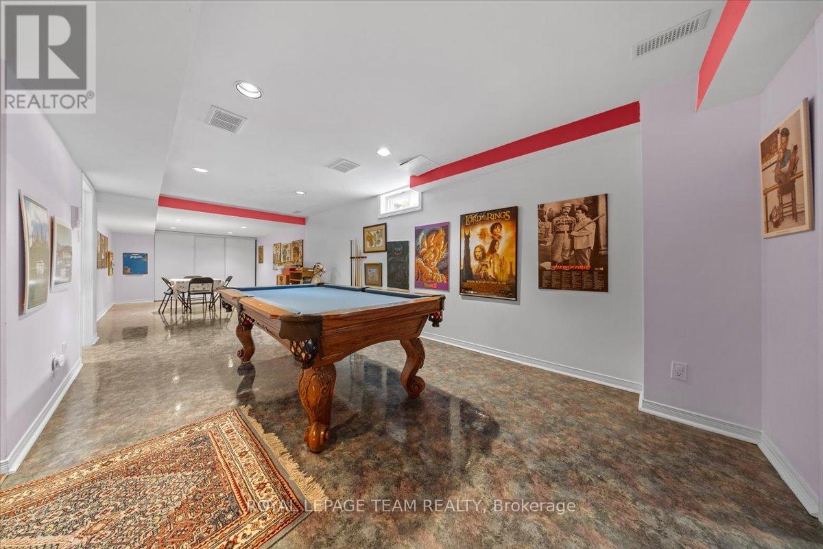 17 Stonehedge Parkway