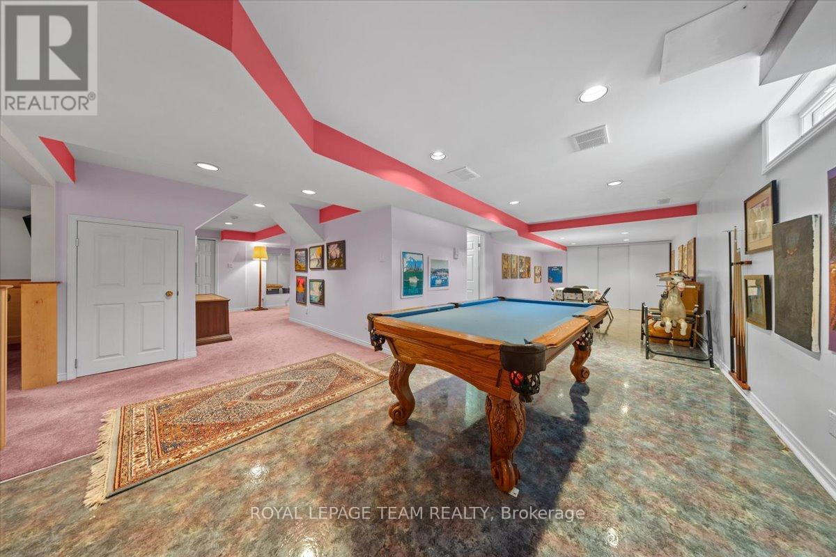 17 Stonehedge Parkway