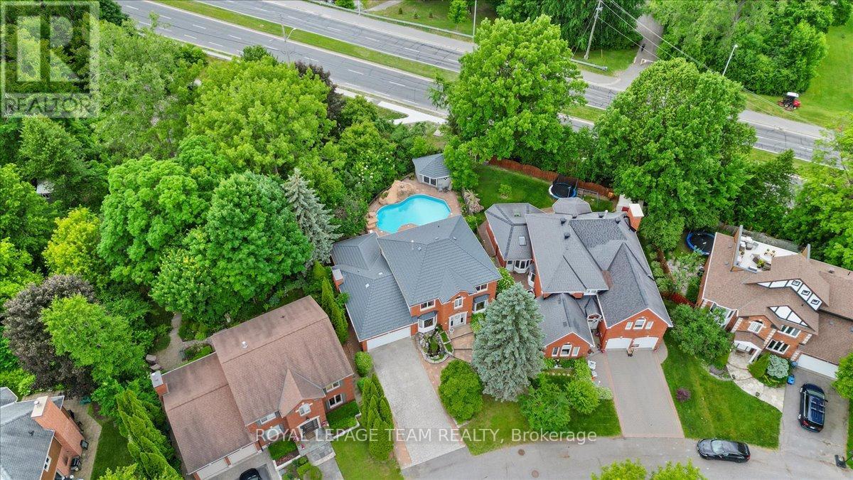 17 Stonehedge Parkway