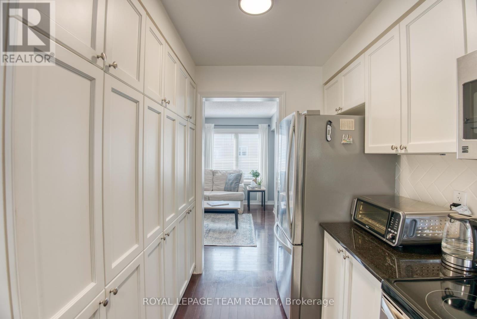 422 Coldwater Crescent
