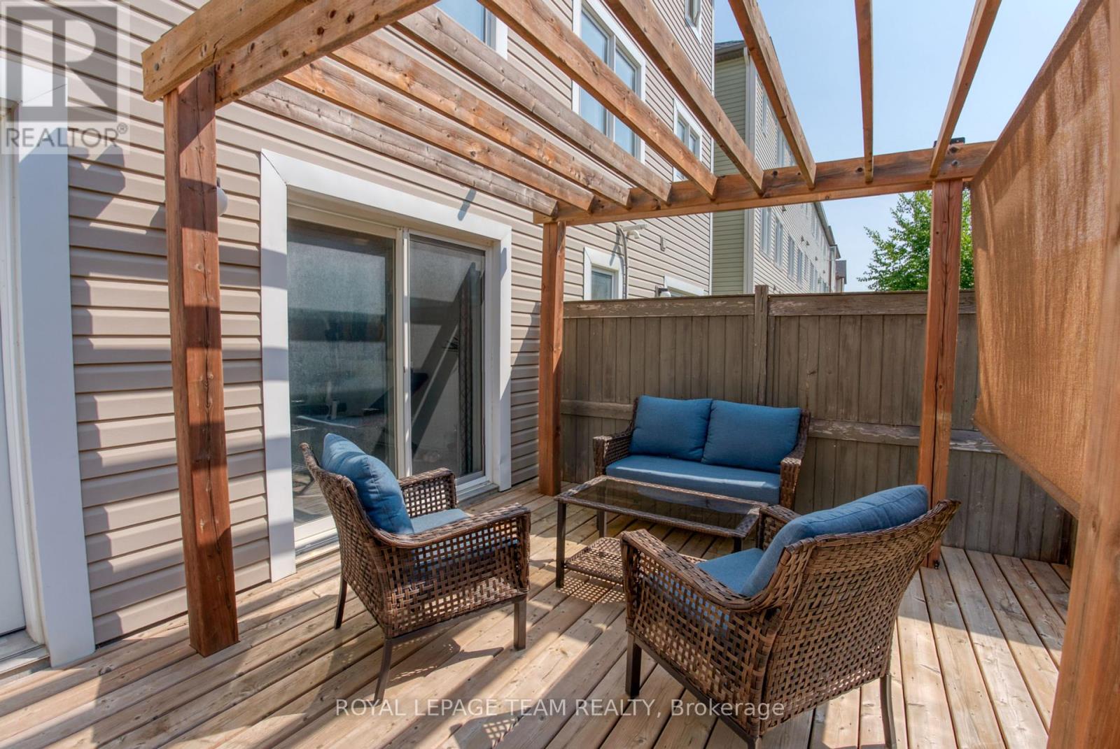 422 Coldwater Crescent