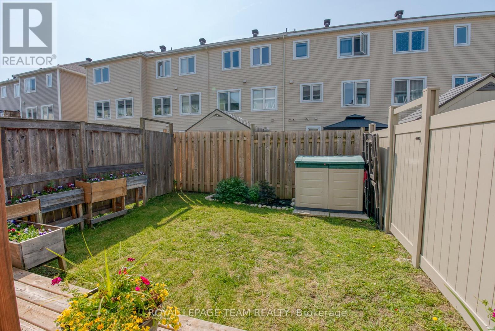 422 Coldwater Crescent