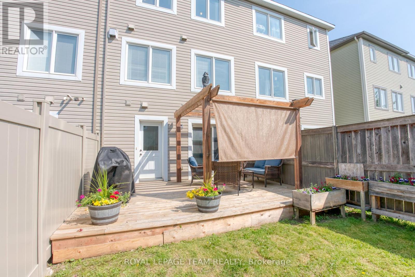 422 Coldwater Crescent