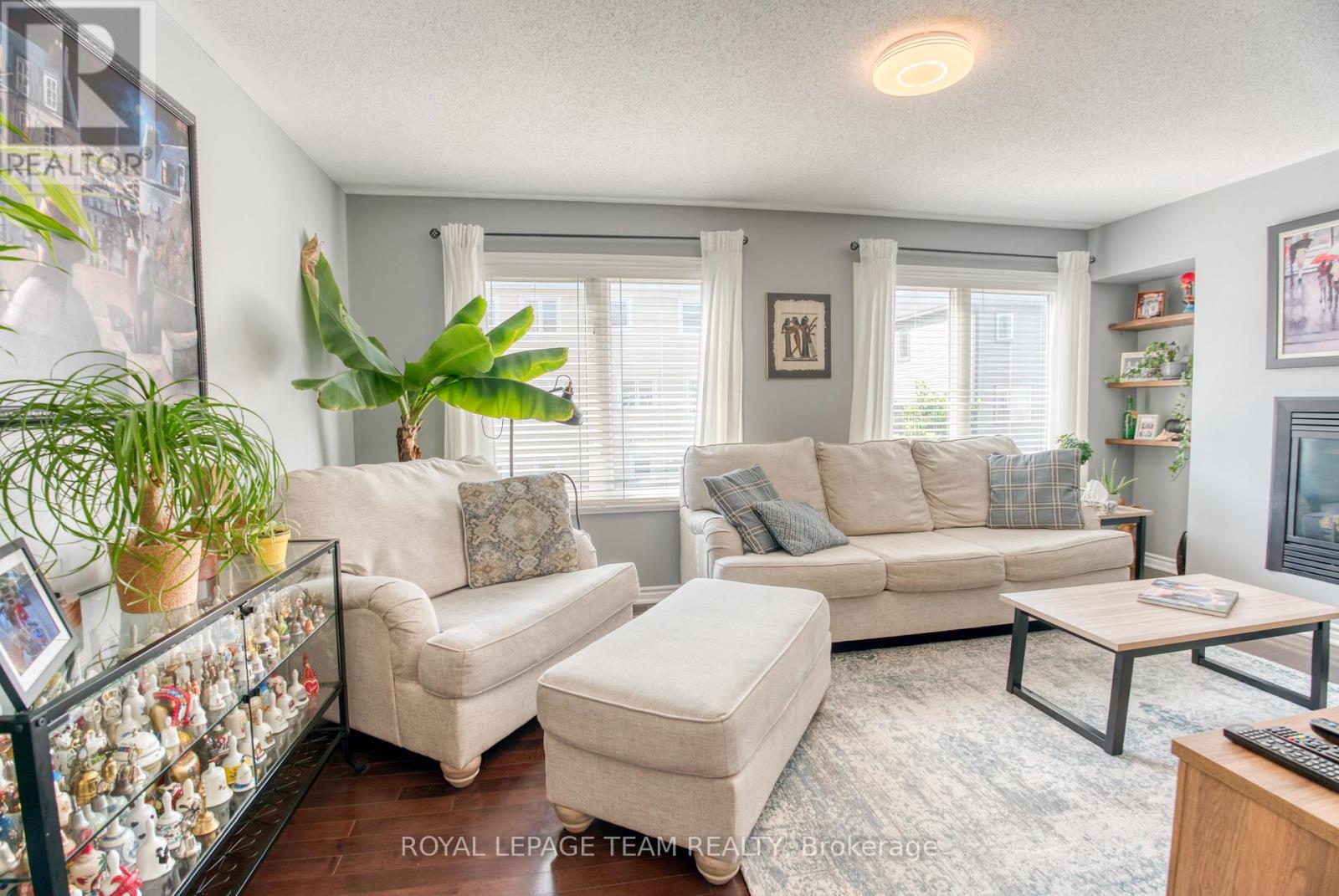 422 Coldwater Crescent