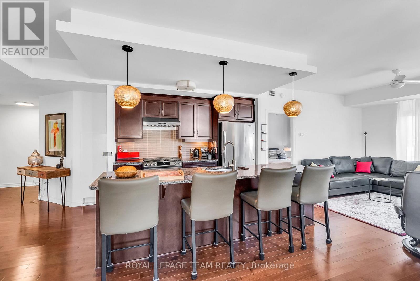 413 - 575 Byron Avenue