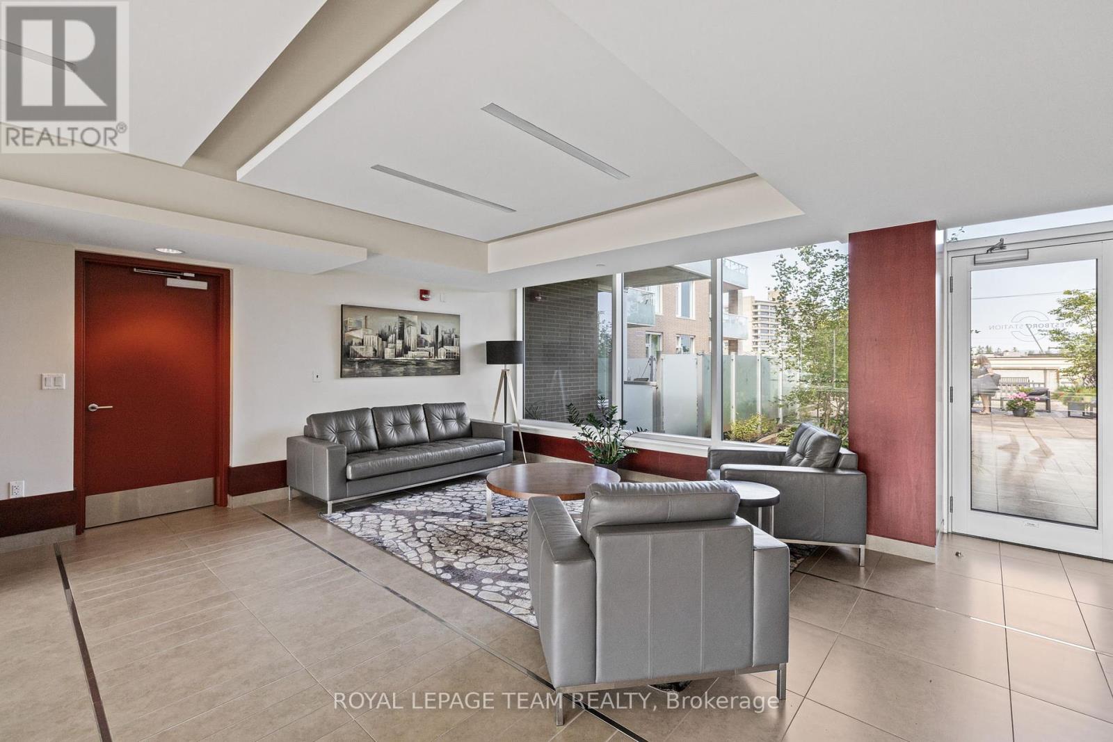 413 - 575 Byron Avenue
