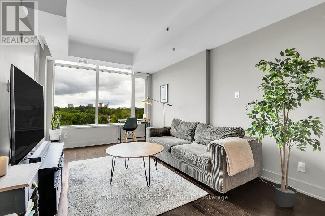 804 - 108 Richmond Road