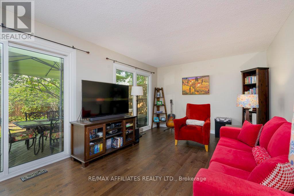 105 Weeping Willow Lane