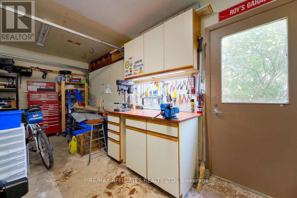 105 Weeping Willow Lane