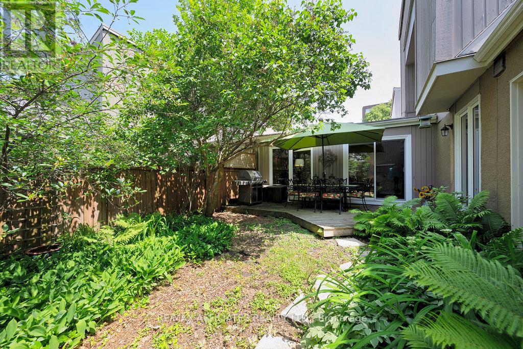 105 Weeping Willow Lane