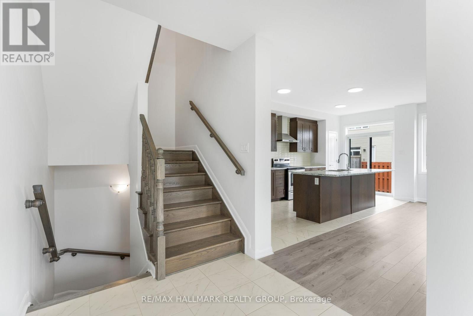 833 Dynasty Street