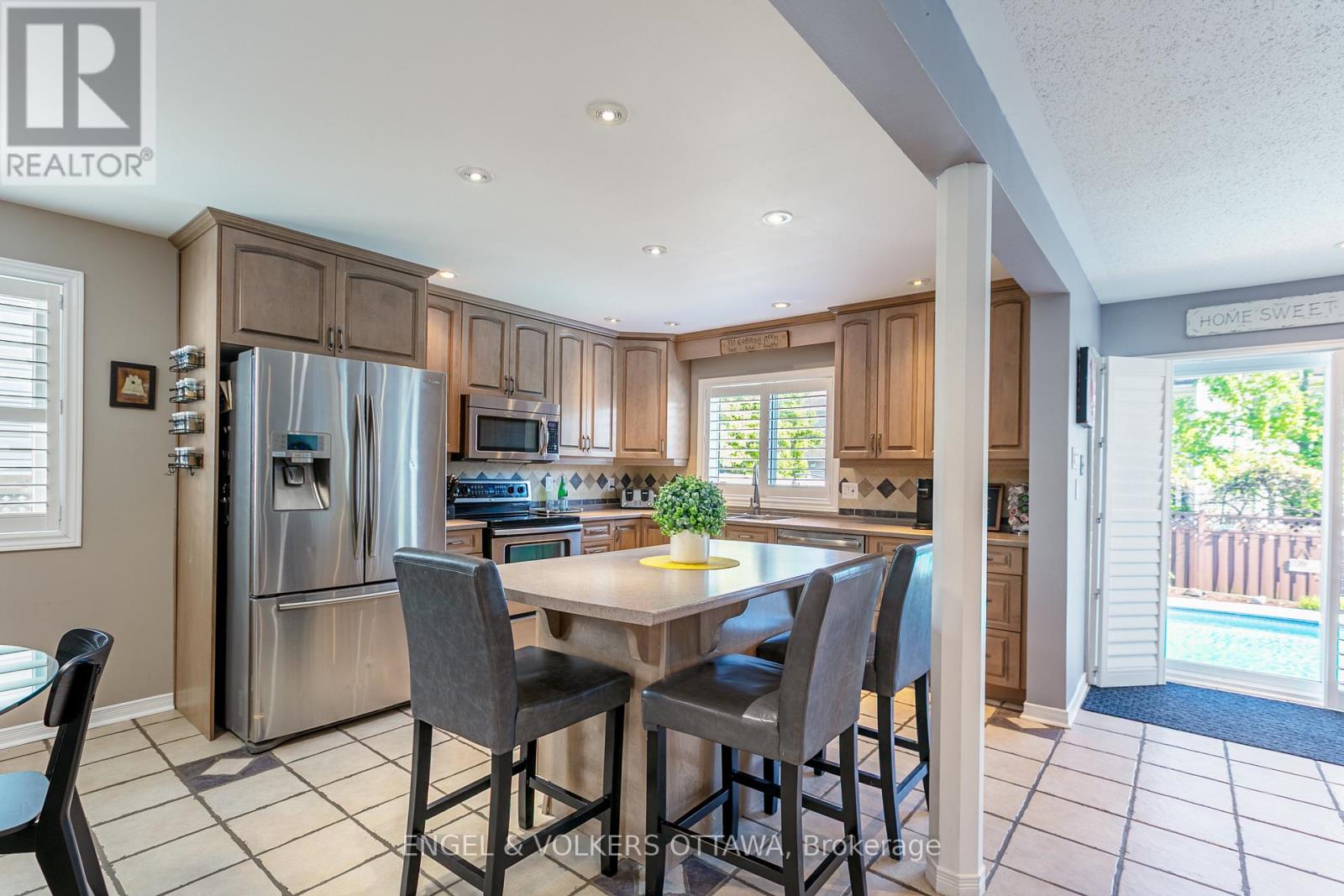6149 Westwater Crescent