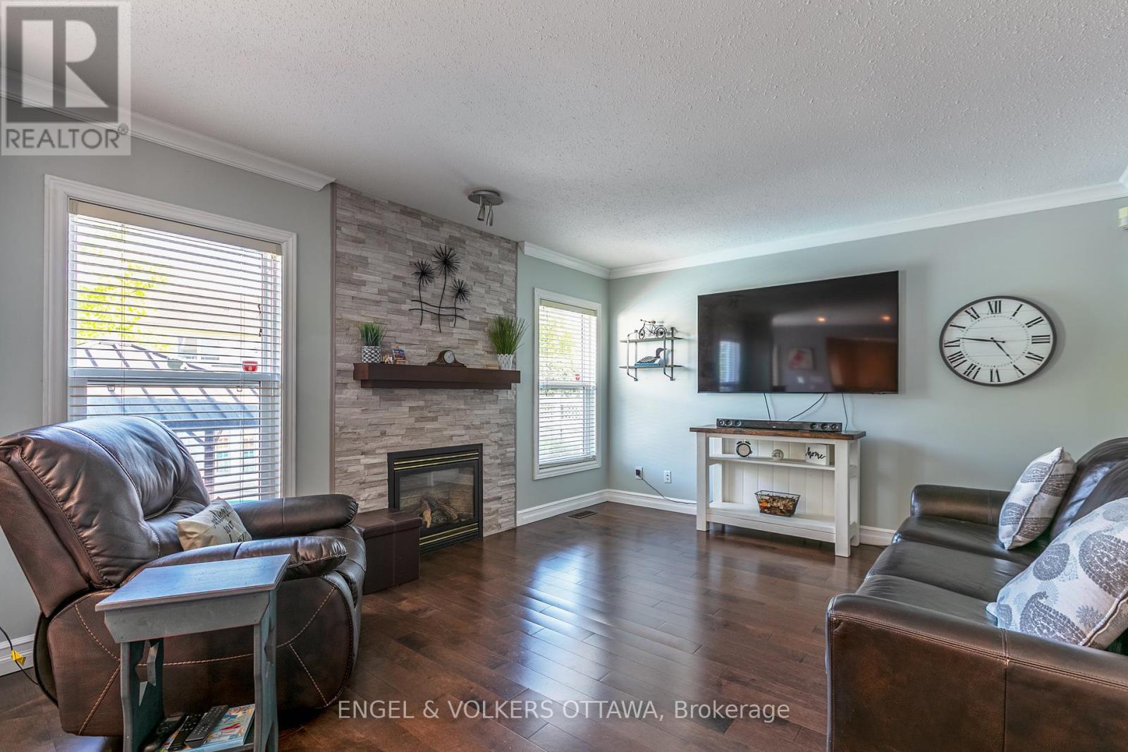 6149 Westwater Crescent