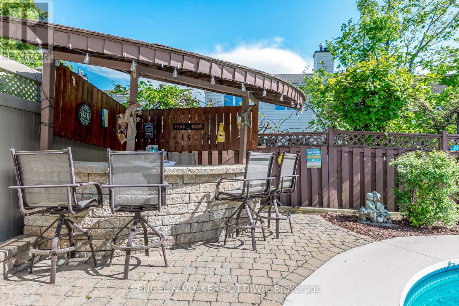6149 Westwater Crescent