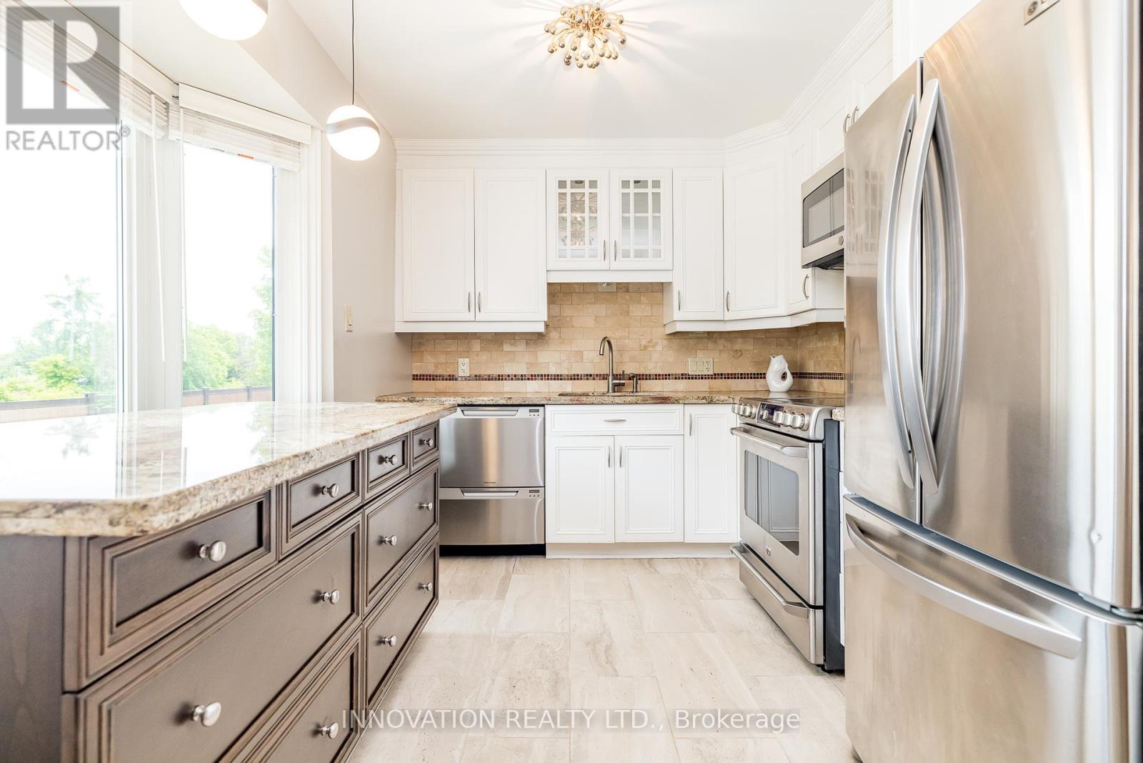 2751 Massicotte Lane