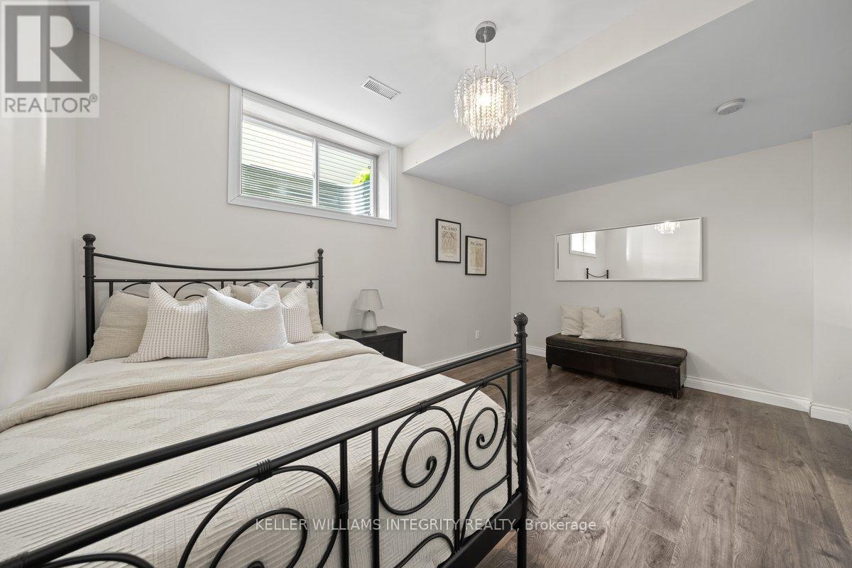 16 Blackshire Circle