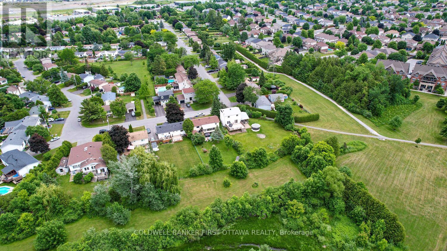 22 Poole Creek Crescent