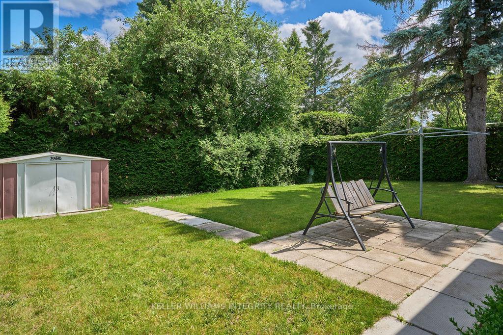 77 Seabrooke Drive