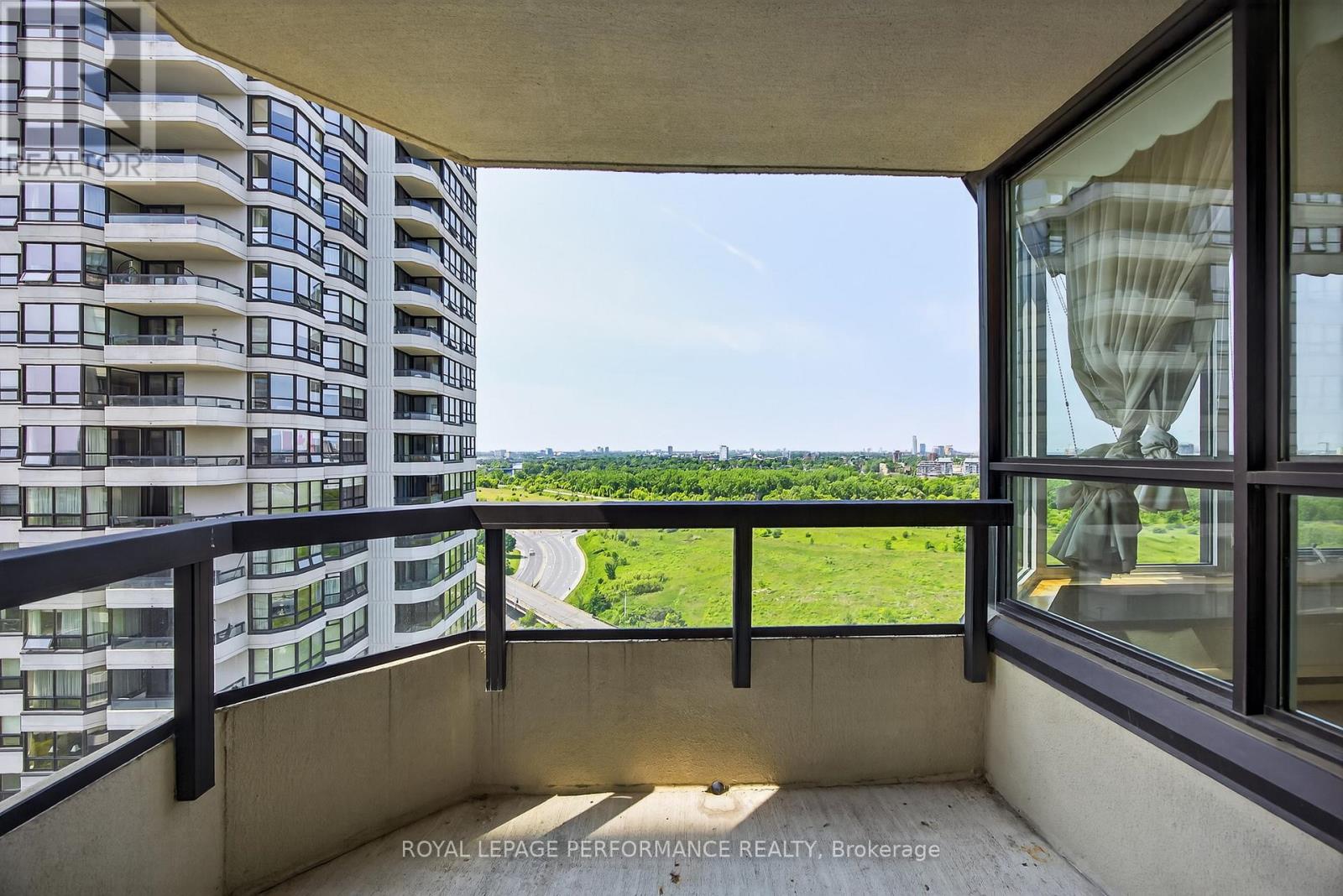 2006 - 1500 Riverside Drive