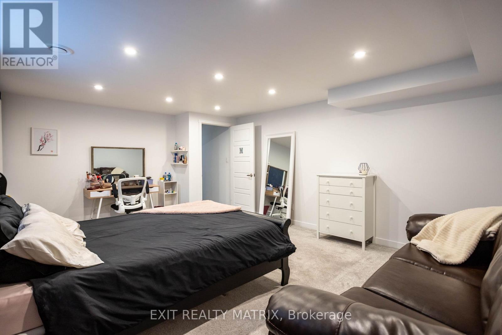228 Olde Towne Avenue