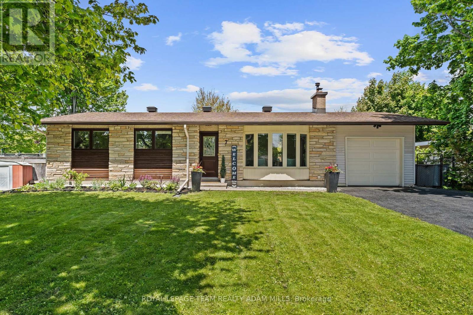 7 Elterwater Avenue