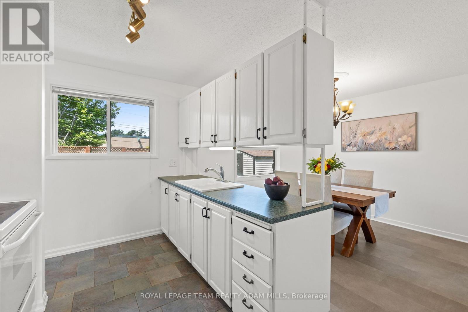 7 Elterwater Avenue