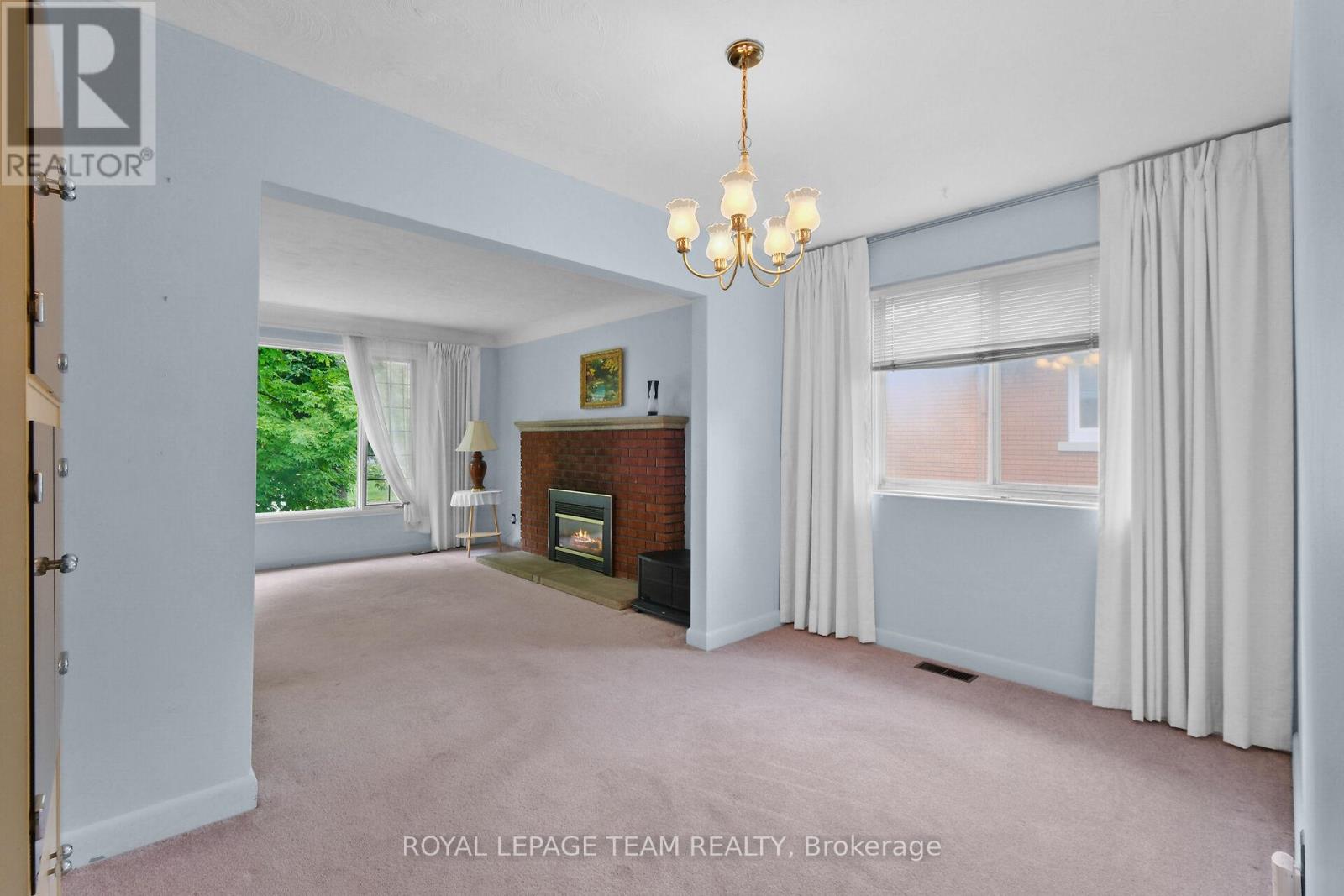 2218 Prospect Avenue