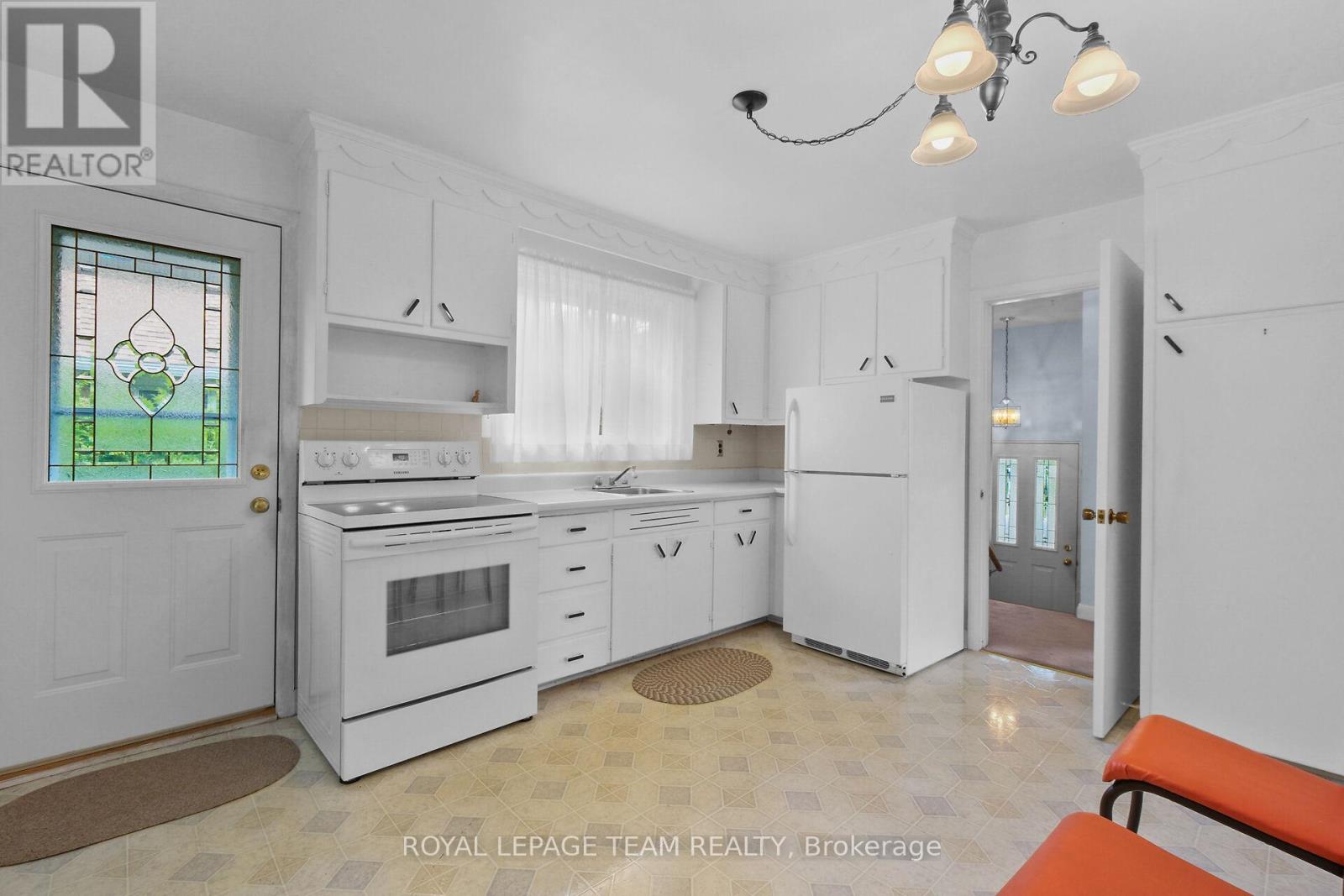 2218 Prospect Avenue