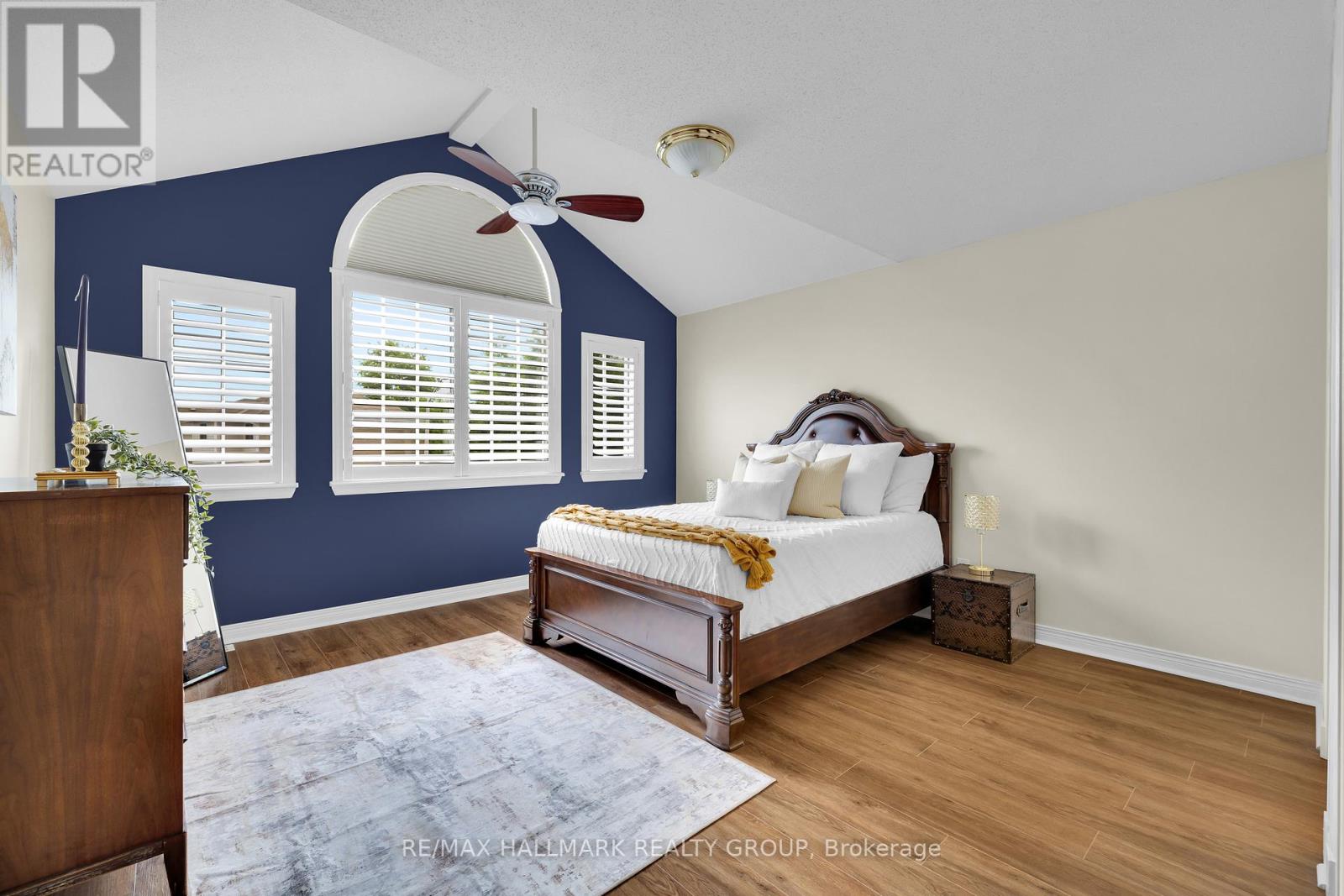 1924 Lobelia Way