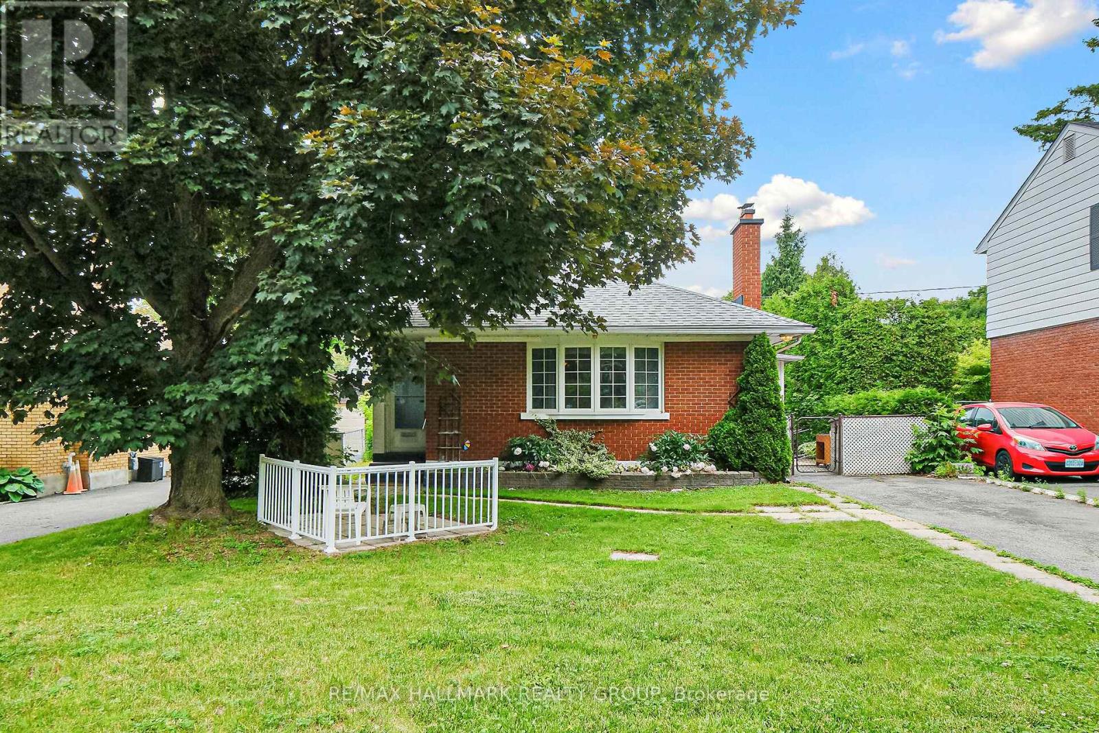 151 Fanshaw Avenue